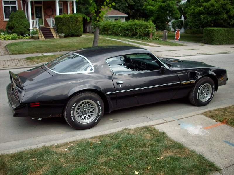http://www.tripletransam.com/78ta/2010/w72/Firebird%20095.jpg