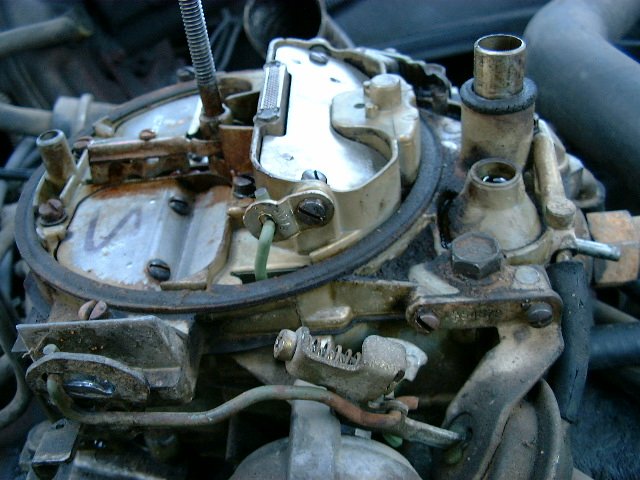 Severe Hesitation When Accelerating Need Some Help Please Note The Mostly Horizontal Curvy Greenish Rod Going From That Slot To Choke Pulloff Vacuum Break Dashpot Right You Ll See Cry Old Short
